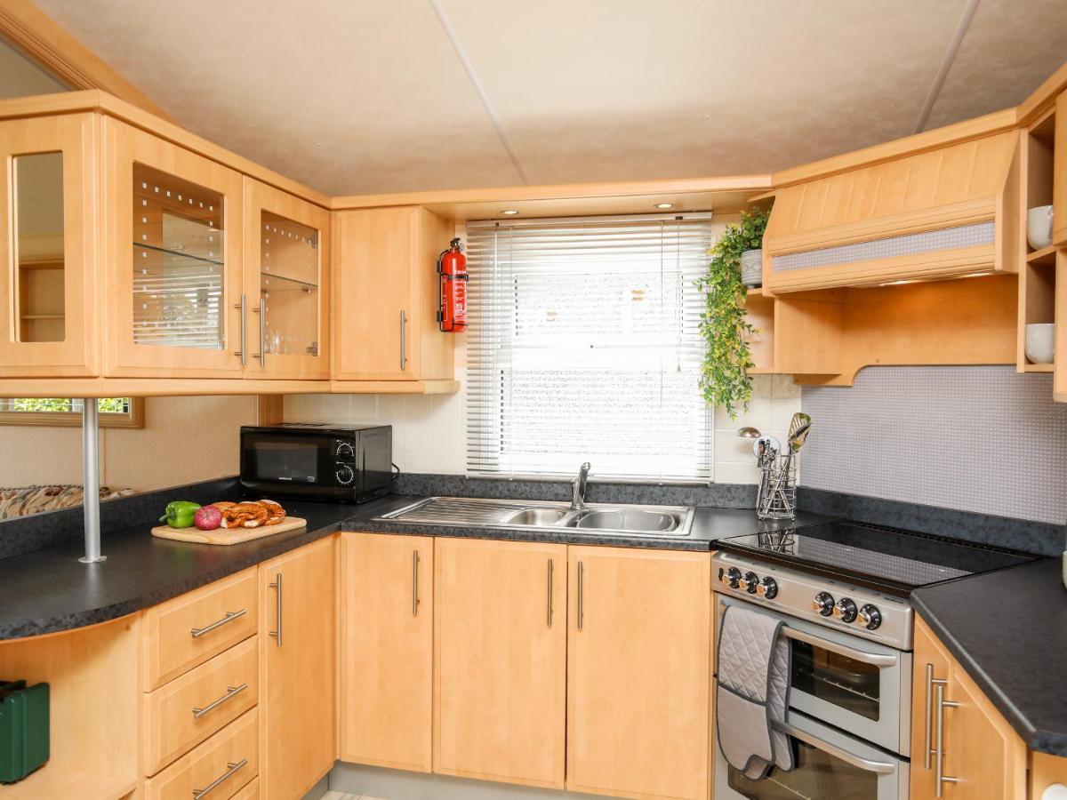 Bryn Hyfryd Caravan Penrhos-Lligwy Экстерьер фото
